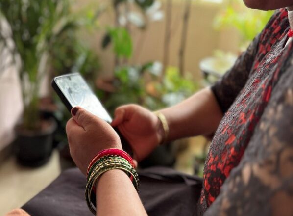 Research-exposes-how-women-in-India-are-being-abused-shamed-and-silenced-online